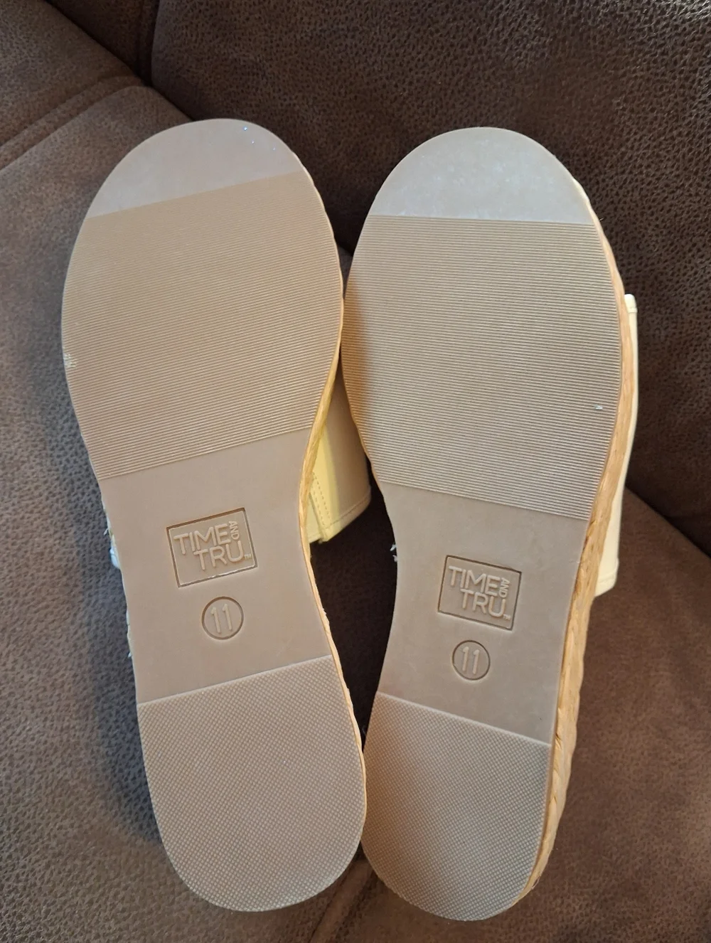 Time and Tru White Platform Slide Sandals With Raffia Trim Size 11